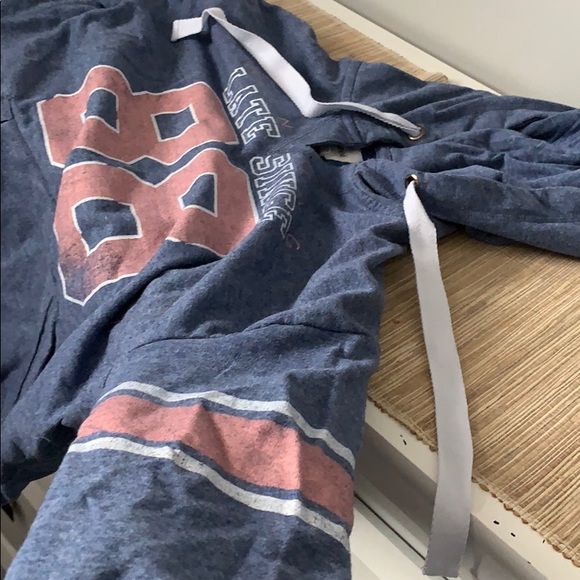 Hoodie size M - Picture 2 of 2